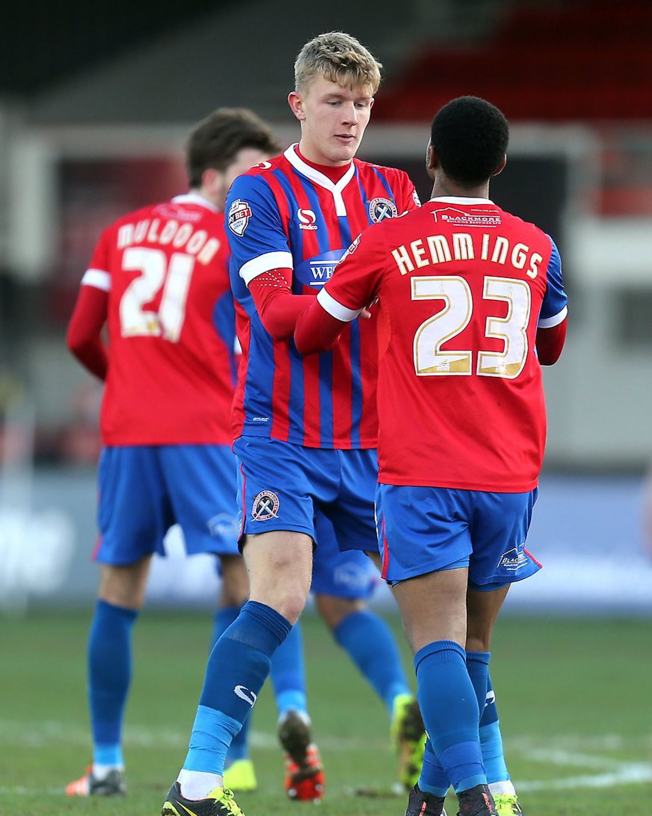 今晨突围战来临，夏洛特黄蜂围绕足总杯豪取连胜，压力陡增，控场能力受关注(今日竞足分析与预测)