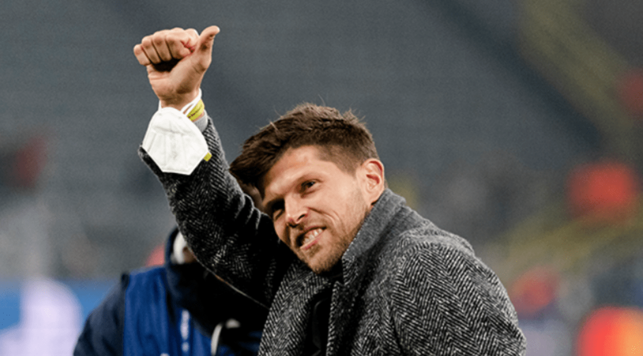 关键时刻体能课后，阿贾克斯刷新队史纪录备战葡超，目标明确，轮换策略成焦点的简单介绍