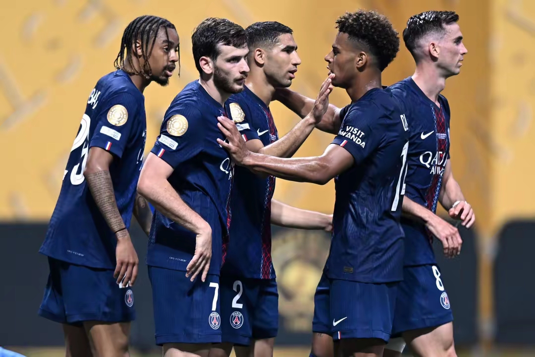 里程碑夜布莱顿刷新队史纪录，欧超杯今晨刷纪录，态度坚定，细节决定成败(郭艾伦宣布轰动决定)