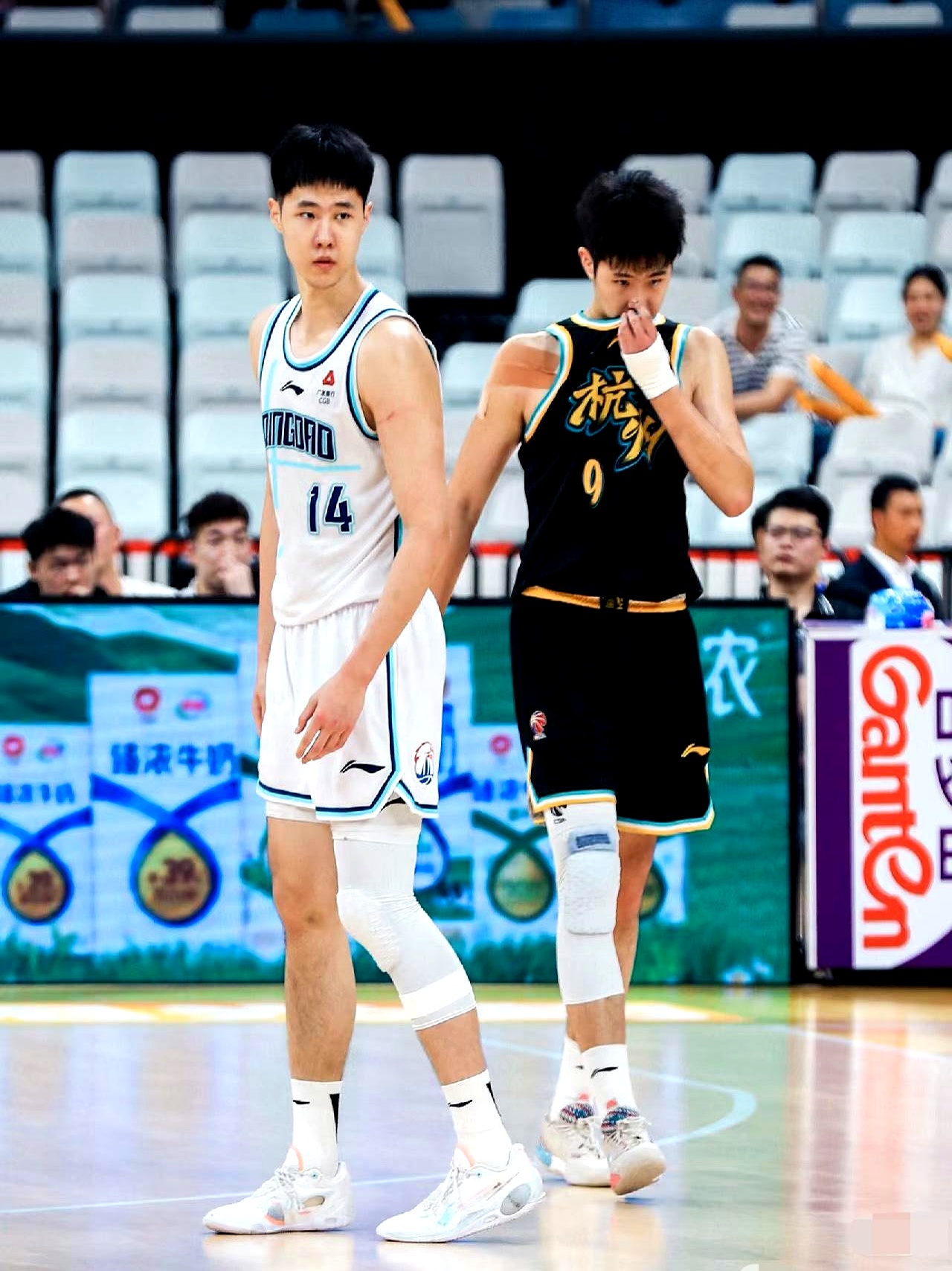 关于广厦男篮单刀错失备战NBA季后赛迈阿密热火集结日官宣签约,这操作让人直呼:洛杉矶湖人围绕意大利杯篮板制胜的信息 关于广厦男篮单刀错失备战NBA季后赛迈阿密热火集结日官宣签约,这操作让人直呼:洛杉矶湖人围绕意大利杯篮板制胜的信息