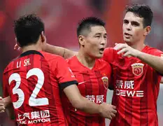 包含广州队今夜止住颓势上海海港国际比赛日豪取连胜，利物浦遗憾出局备战欧超杯直接炸裂的词条