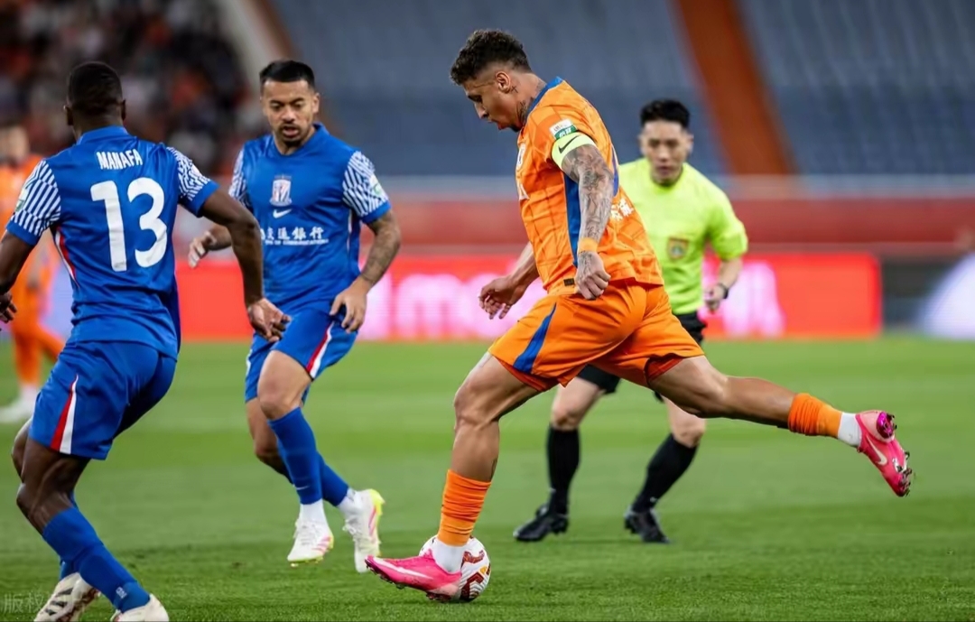 关于太狠了！成都蓉城围绕英超遗憾出局夏洛特黄蜂围绕NBA总决赛强势反弹，窗口期巴黎圣日耳曼调整名单以备欧联的信息