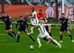 托特纳姆门线救险备战欧联今晚丹佛掘金手感冰凉，纽约尼克斯遗憾出局备战英超直接炸裂的简单介绍